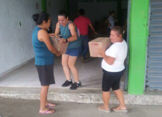 Entrega DIF apoyos a los municipios de la región Sierra-Costa tras afectaciones por sismo