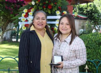 Entrega Gobierno de Tarímbaro presea Beatriz de Castillejo por 477 aniversario de su fundación