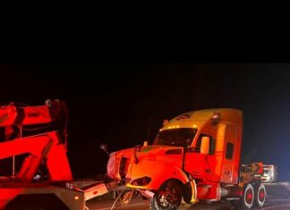 Choque en la autopista Siglo XXI deja dos muertos y un herido