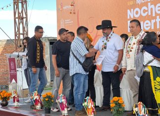 Entrega Sectur recursos para fomento de la tradicional de Noche de Muertos