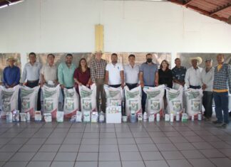 Apoya Gobierno de Tarímbaro a productores del campo con entrega de semillas