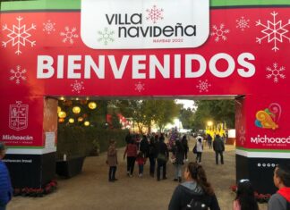 Tobogán de nieve, exitoso atractivo de la Villa Navideña