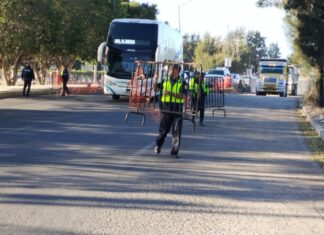 Personal de Tránsito y Movilidad reactivan nuevos carriles en el cruce de salida a Salamanca