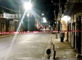 Atacan a balazos a pareja de adultos mayores en Zamora