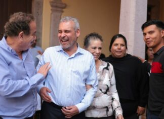 Presenta Bedolla proyectos de infraestructura a empresarios de La Piedad