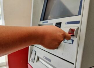 Entrega SEE más de 2,500 tarjetas de nómina a maestros