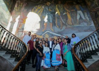 Gobernador de Michoacán abre dialogo de autogobierno con comunidades Nahua y Otomí