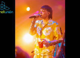 La lujosa cadena de Spiderman de Peso Pluma, valorada en 500 mil dólares, causa sensación en redes sociales