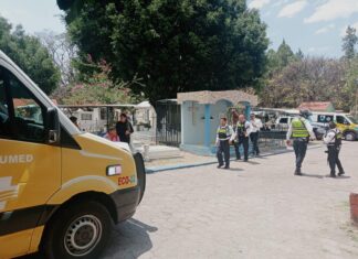 Explosión de pirotecnia al interior del panteón municipal deja varias personas lesionadas #Morelia