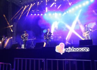 Los Claxons se presentaron en el último domingo musical del FMO