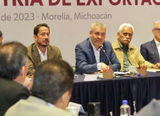 Gobierno de Michoacán y asociaciones de la agroindustria van por acuerdo de formalización laboral