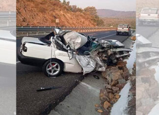 Chofer de un taxi vive de milagro después de chocar contra un camión en la autopista Siglo XXI
