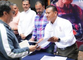 Reciben comerciantes primeras cartas compromiso para asignación de locales del nuevo mercado de Pátzcuaro
