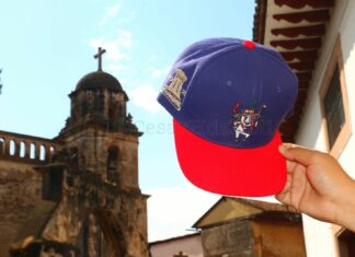 ¡De Nueva Italia para el mundo! Joven posiciona diseños michoacanos con gorras Tradicional Caps