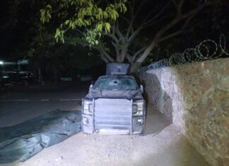 Decomisan un camión ‘monstruo’ y armamento en operativo en Aguililla