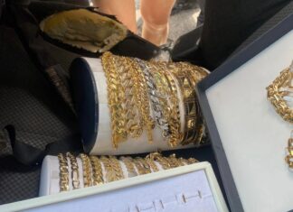 Video: Detienen a Ladrón de Joyas con Arma en Plaza de la Tecnología