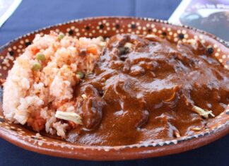 Anuncian Feria del Mole en Santa María: Delicias culinarias y derrama económica en puerta