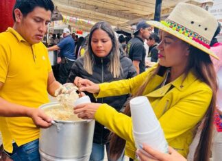 Araceli Saucedo apoya a comerciantes y artesanos de Santa Clara del Cobre