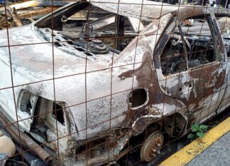 Así quedaron varios autos en el Incendio del Mercado Independencia