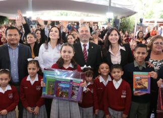 Nuevos libros de texto promueven una pedagogía activa: Bedolla