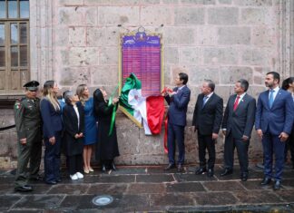 Alfonso Martínez encabeza colocación del programa de Fiestas Patrias en Morelia