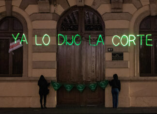 Exigen con performance en Michoacán aborto legal