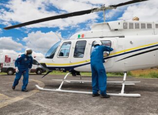 Michoacán envía 2 ambulancias aéreas a Guerrero