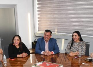 Memo Valencia reúne perfiles para alcaldía de Chilchota en el 2024