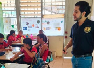 Promueve CMASC taller de prevención de adicciones en escuela primaria de Zitácuaro