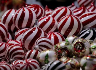 La magia de la Navidad nace en las esferas del Pueblo Mágico de Tlalpujahua