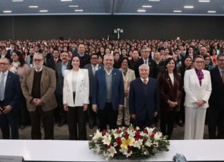 Encabeza Bedolla entrega de reconocimientos del Premio Ceneval al Desempeño de Excelencia EGEL