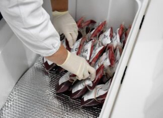 Ayuda Michoacán a Guerrero con 100 unidades de sangre