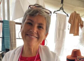 Luzma, la artesana michoacana que borda recuerdos, tradición y cultura