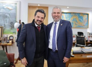 Acuerdan Bedolla e IMSS ruta para agilizar afiliación de aguacateros en 2024