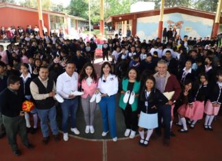 SEE arranca 2024 con entrega de tenis para 15 mil jóvenes