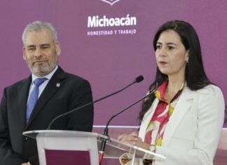 Anuncia Bedolla 326 mil becas Benito Juárez en 2024 para Michoacán