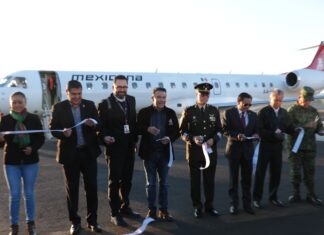Aterriza en Uruapan el primer vuelo de Mexicana