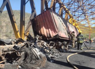 Sin daño estructural, puente de la Siglo XXI; apuran trabajos para reabrir circulación: PC