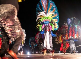 Descubre en la K´uínchekua la historia que envuelve el traje de los Tlahualiles