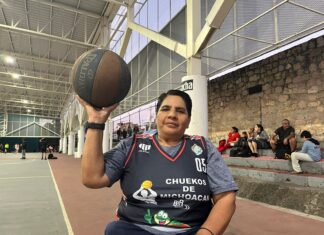 ¡Campeona! Griselda Raya, deportista sobre silla de ruedas que inspira a jóvenes michoacanos