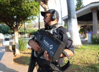 Libre, puente de Coahuayana; instalan segunda BOI