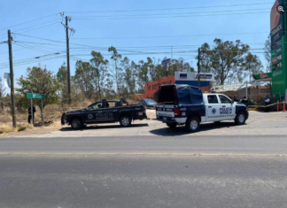 Encuentran hombre sin vida y desnudo en automóvil en Morelia