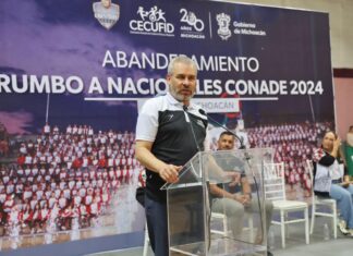 Abandera Bedolla delegación michoacana participante en Nacionales Conade 2024
