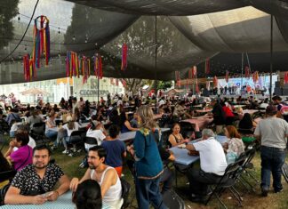 Relevo de cocineras tradicionales en el Festival de Origen; entra segundo grupo