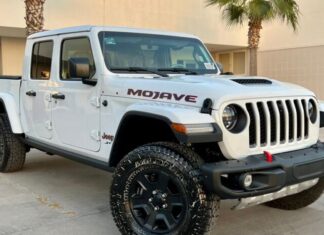 Michoacán: roba lujosa camioneta con todo y conductora, y la deja libre 150 km después