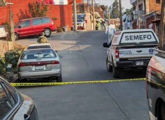 Vecinos ven caja, la abren y hallan cadáver mutilado en Michoacán