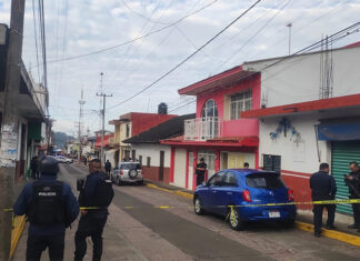 Delincuentes agreden a policías en Tingambato, con saldo preliminar de un agente fallecido