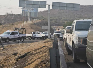 Hallan a hombre ejecutado, atado de pies y manos, a la orilla de la carretera Morelia-Salamanca