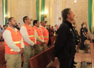 Con misa y caravana, bomberos festejan su día en Morelia