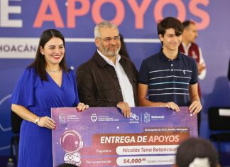 Entrega Bedolla apoyos a familias cuidadoras de niñas y niños con cáncer; suman 587 beneficiadas